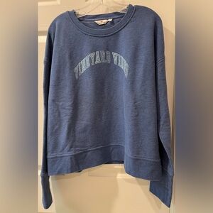 Vineyard Vines cropped relaxed fit sweatshirt blue with green writing size XL